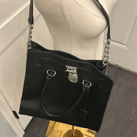 NWOT Micheal Kors Tote - Picture 8 of 12